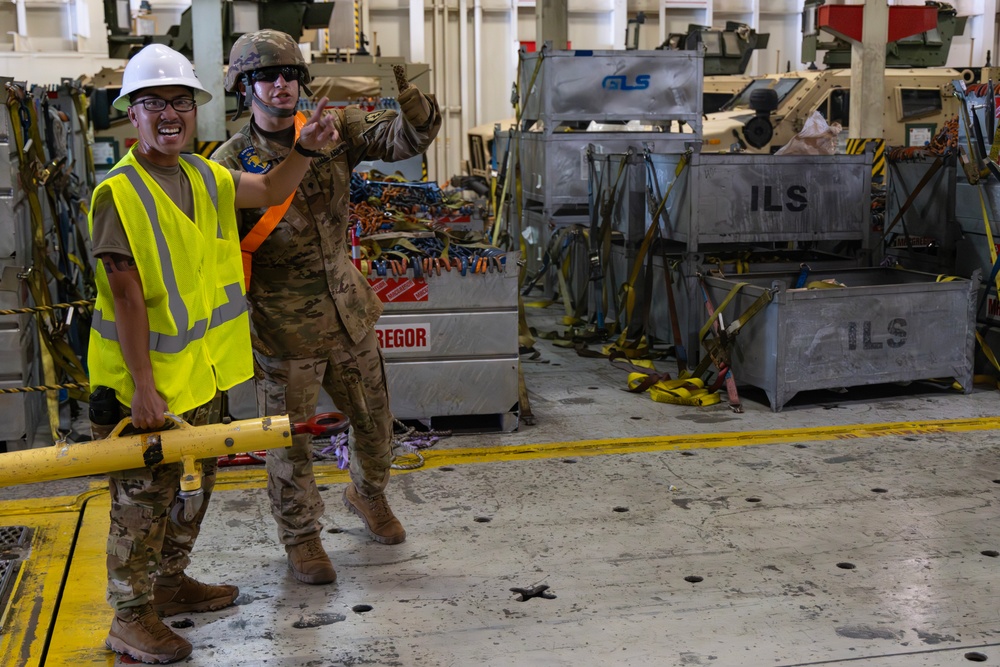 25th ID Soldiers Conduct Port Ops in Support of Salaknib 24