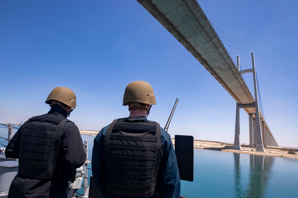 USS Carney Transits the Suez Canal