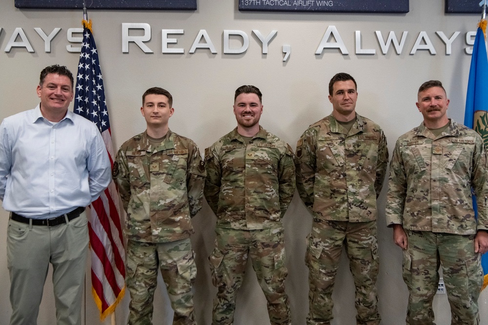 Assistant Secretary of Defense for Special Operations and Low Intensity Conflict visits 137th SOW