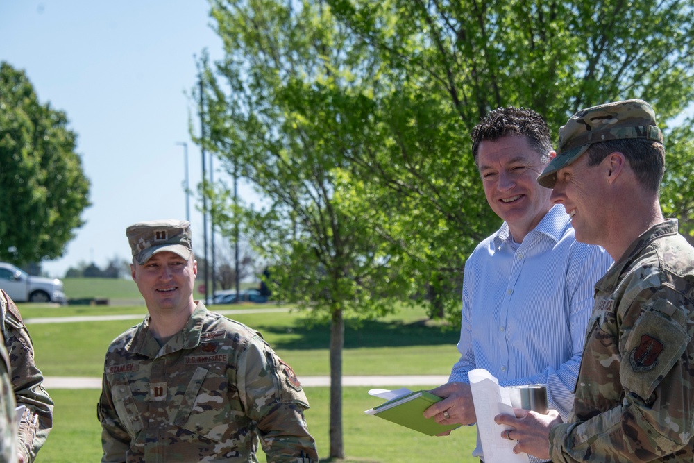 Assistant Secretary of Defense for Special Operations and Low Intensity Conflict visits 137th SOW