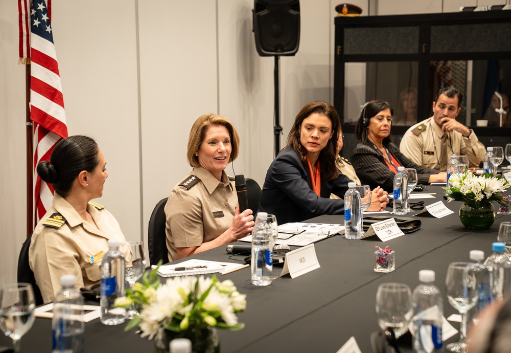 Gen. Richardson Meets with President Milei, Defense Leaders in Argentina