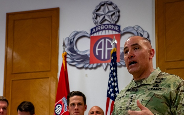 FORSCOM Commanding General visits Mihail Kogalniceanu Air Base Romania