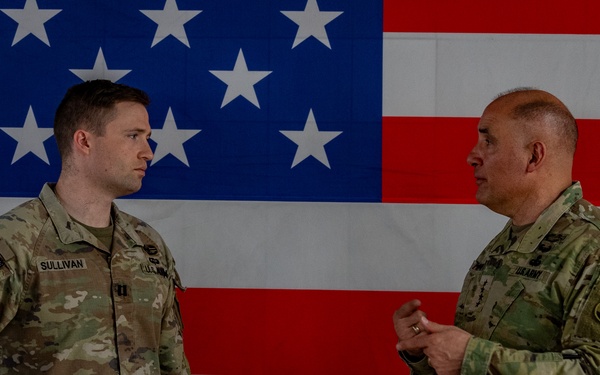 FORSCOM Commanding General visits Mihail Kogalniceanu Air Base Romania