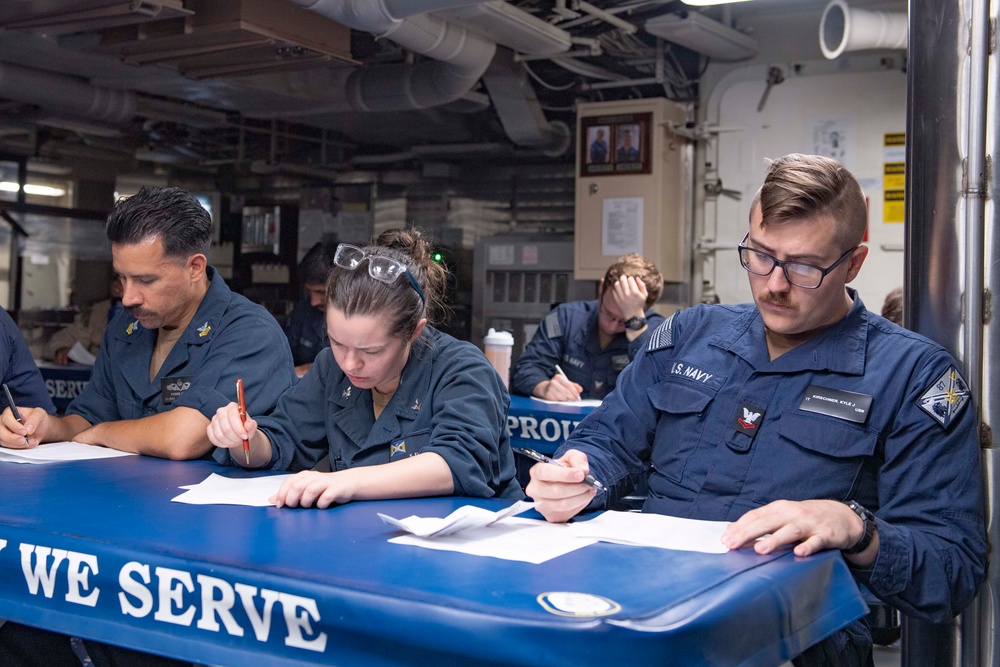 USS Mason Bid Farewell to Departing XO in the Red Sea