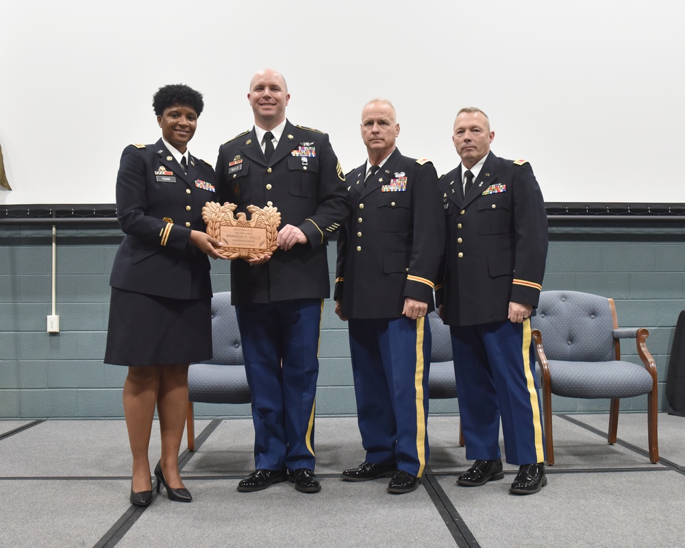 SCNG welcomes new warrant officers during graduation ceremony