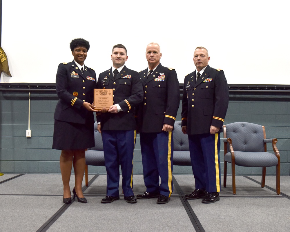 SCNG welcomes new warrant officers during graduation ceremony