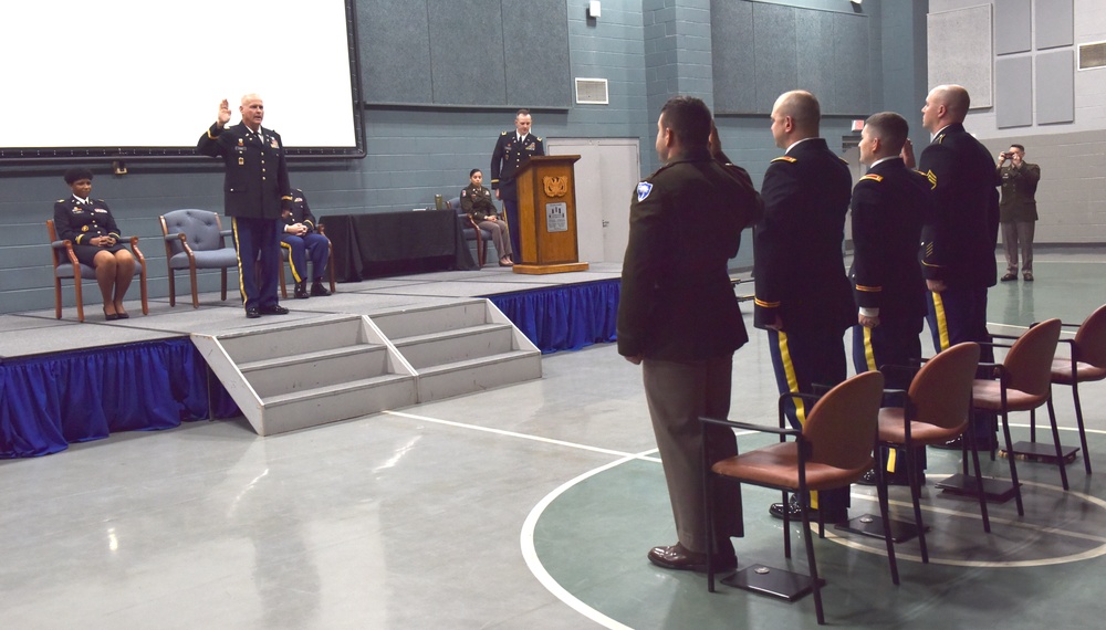 SCNG welcomes new warrant officers during graduation ceremony