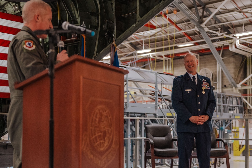 Vice Commander of the 139th Airlift Wing retires