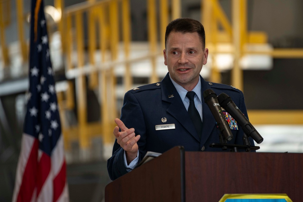 Kollstedt assumes command of 121st Maintenance Group