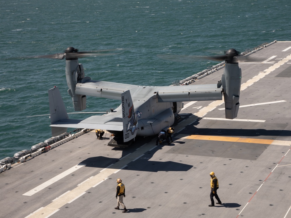 24th MEU Flight Operations on USS Wasp (LHD 1)