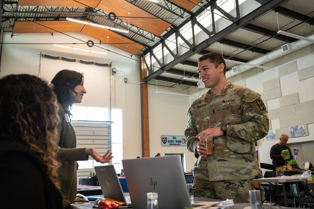 Educating Minds, Securing Futures: Washington National Guard Education Services Office hosts scholastic fair on Camp Murray