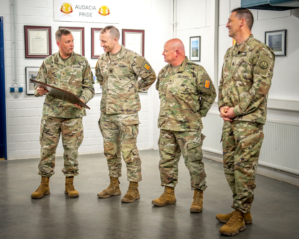 Air Defense Artillery Commandant and Regimental CSM visit 5-4 ADA