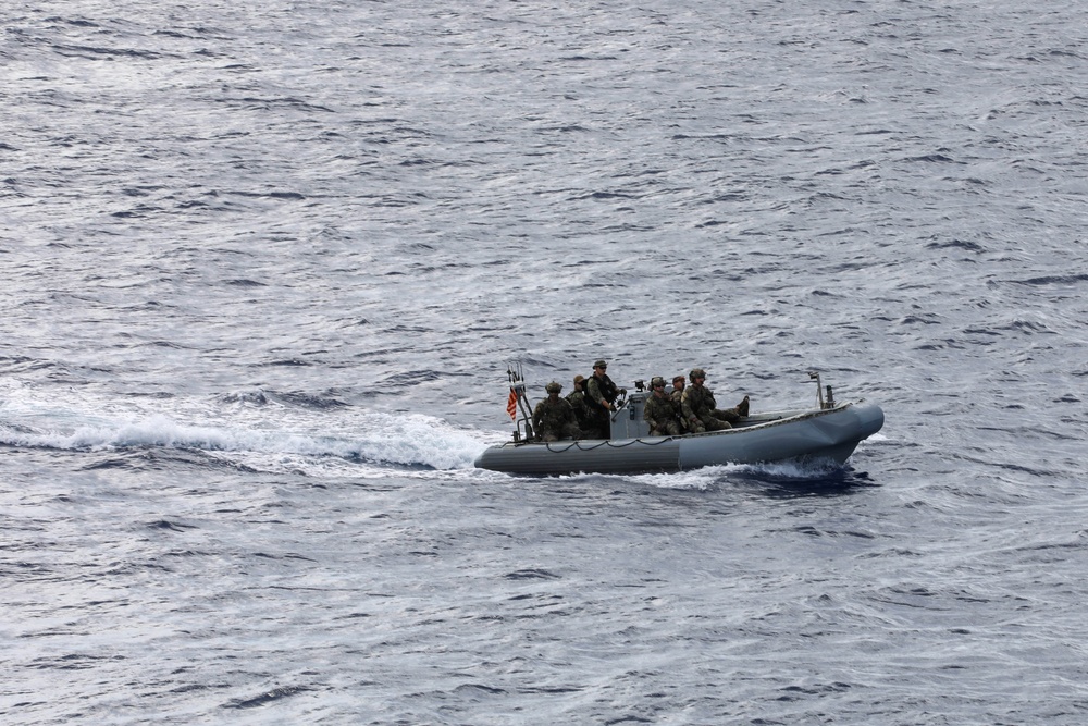 DVIDS - Images - USS Leyte Gulf's Coast Guard LEDET Patrols Caribbean ...