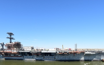 USS John C. Stennis (CVN 74) Moves Out of Dry Dock During Refueling and Complex Overhaul