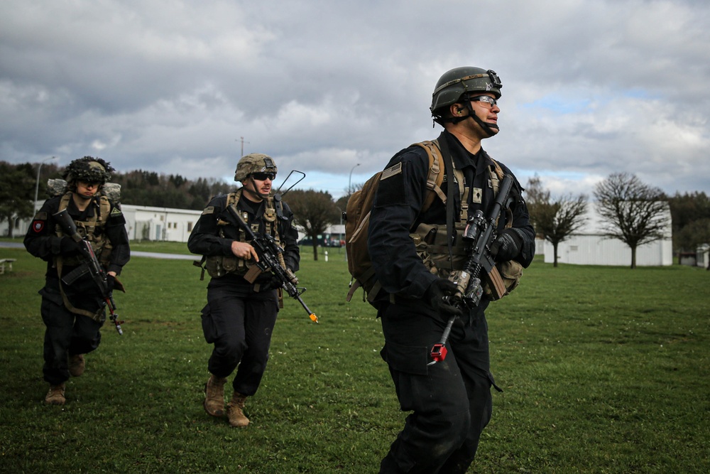 DVIDS - Images - 1-4 Infantry Air Assault [Image 4 of 6]