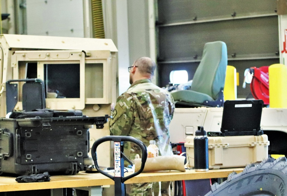 New Army wheeled vehicle mechanics gain specialty skills in Fort McCoy RTS-Maintenance course