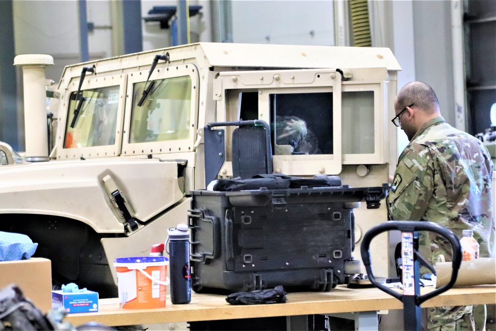 New Army wheeled vehicle mechanics gain specialty skills in Fort McCoy RTS-Maintenance course