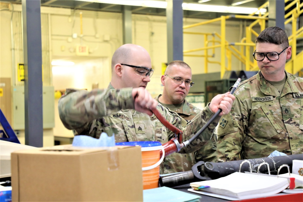 New Army wheeled vehicle mechanics gain specialty skills in Fort McCoy RTS-Maintenance course