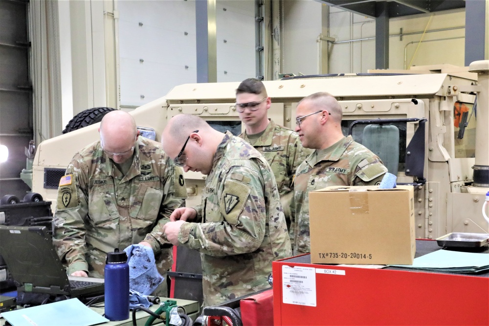 New Army wheeled vehicle mechanics gain specialty skills in Fort McCoy RTS-Maintenance course