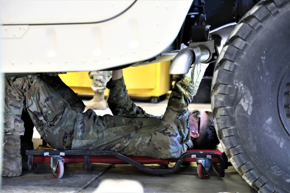 New Army wheeled vehicle mechanics gain specialty skills in Fort McCoy RTS-Maintenance course