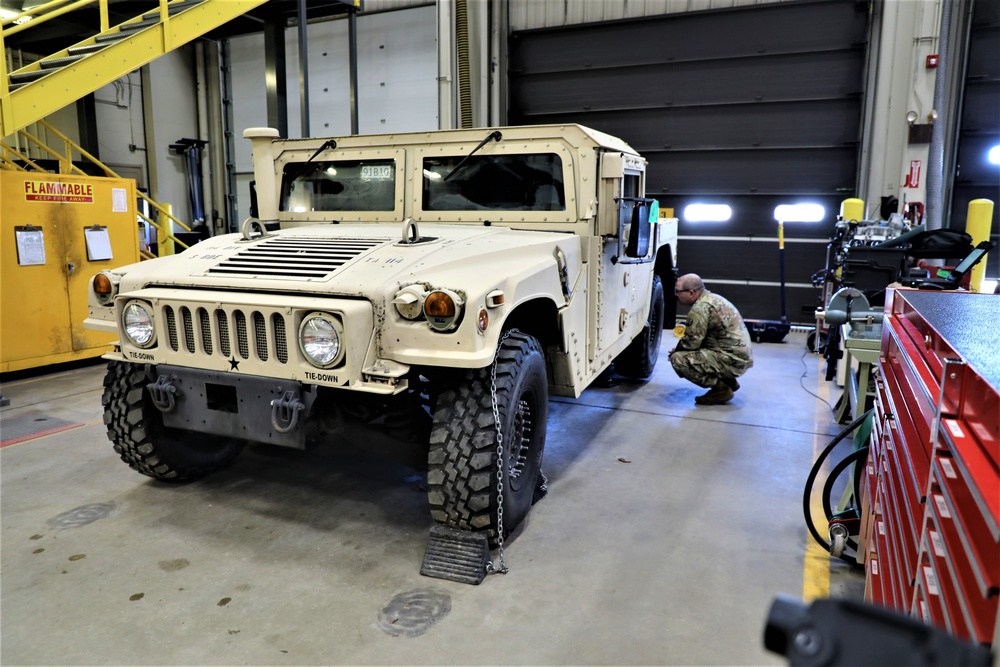 New Army wheeled vehicle mechanics gain specialty skills in Fort McCoy RTS-Maintenance course