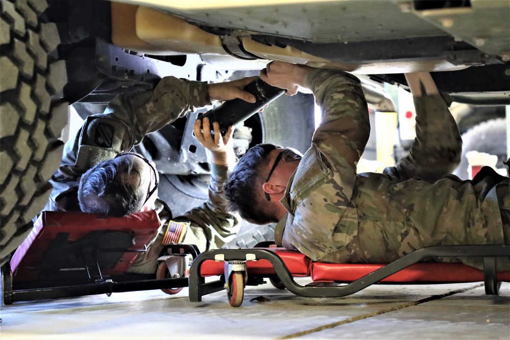 New Army wheeled vehicle mechanics gain specialty skills in Fort McCoy RTS-Maintenance course