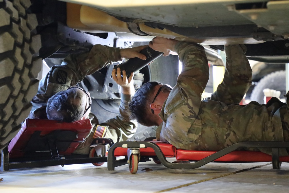 New Army wheeled vehicle mechanics gain specialty skills in Fort McCoy RTS-Maintenance course