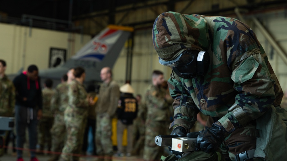Kunsan holds 1st quarter load crew competition