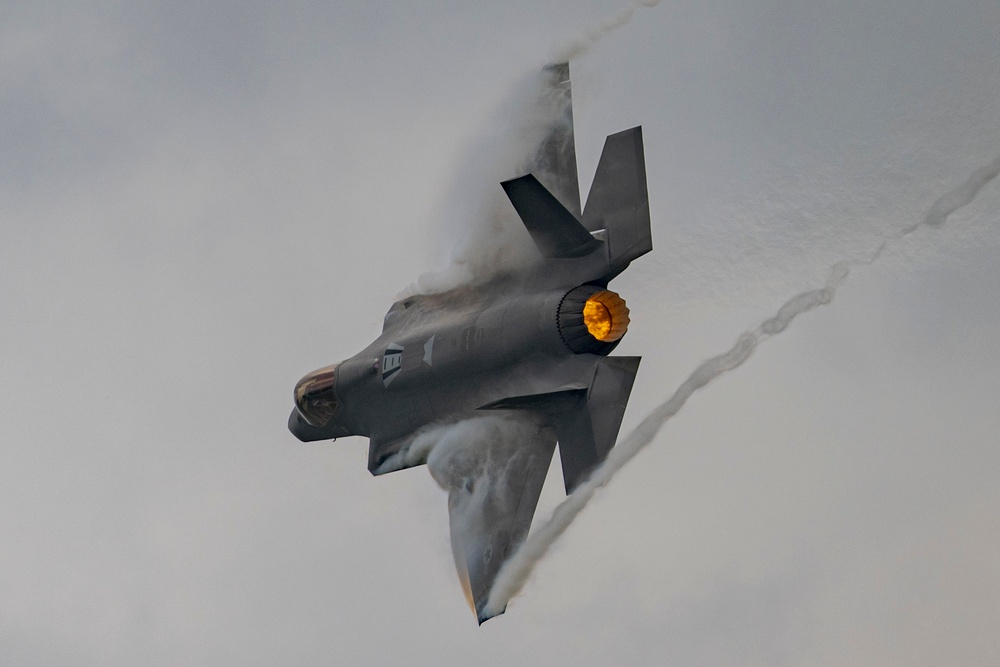 F-35 DEMO at The Great Texas Air Show