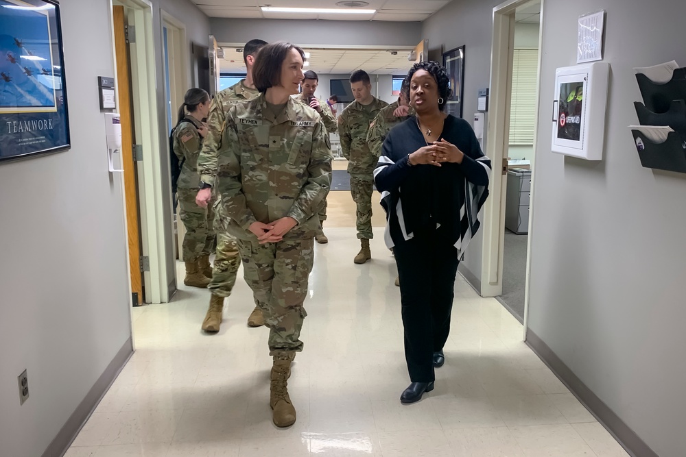 DHN Director Visits Fort Campbell