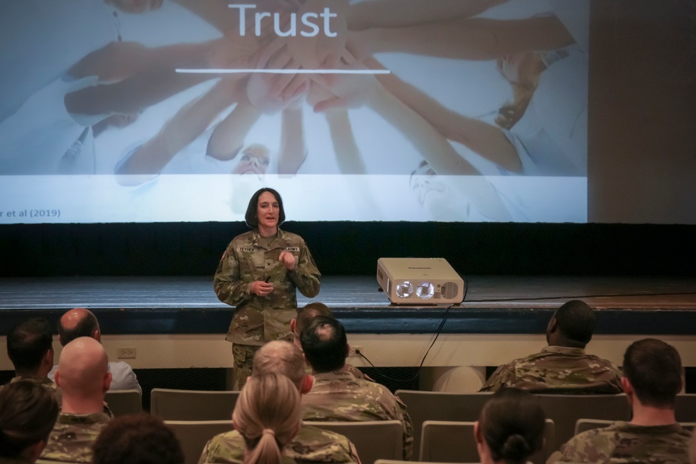 DHN Director Visits Fort Campbell