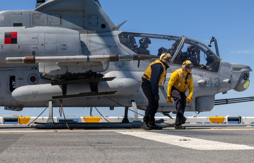 Wasp and Blue Knights Perform Flight Operations