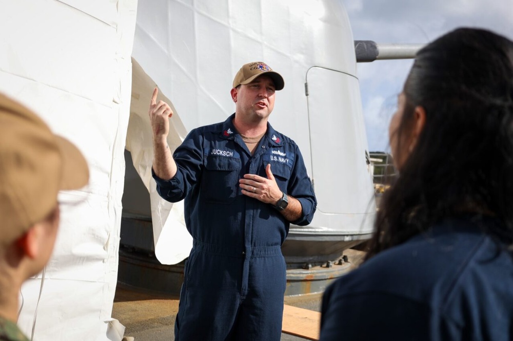 USS Shiloh (CG-67) hosted Future Sailors