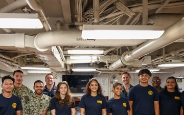 USS Shiloh (CG-67) hosted Future Sailors