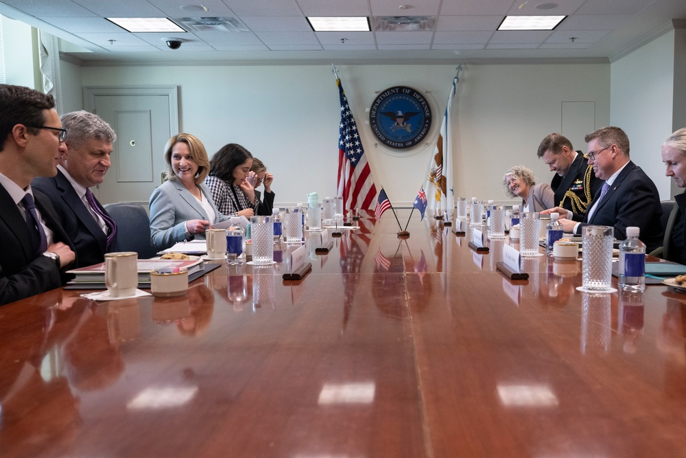 DSD Meets with Australian Minister for Defense Industry