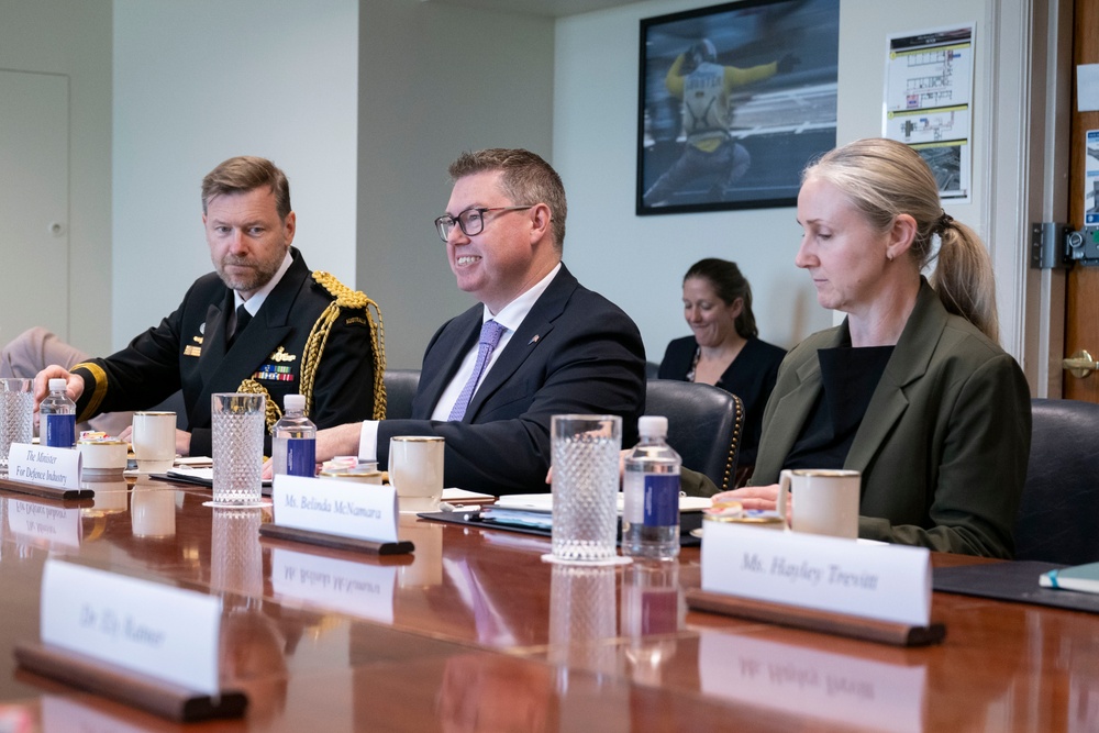 DSD Meets with Australian Minister for Defense Industry