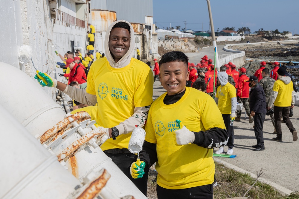 U.S. Marines, Koreans volunteer together to paint village during Freedom Shield 24