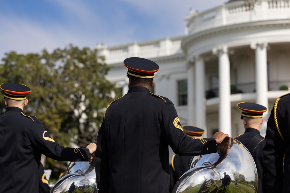 U.S. Soldiers rehearse an Armed Forces Full Honor Arrival Ceremony at The White House