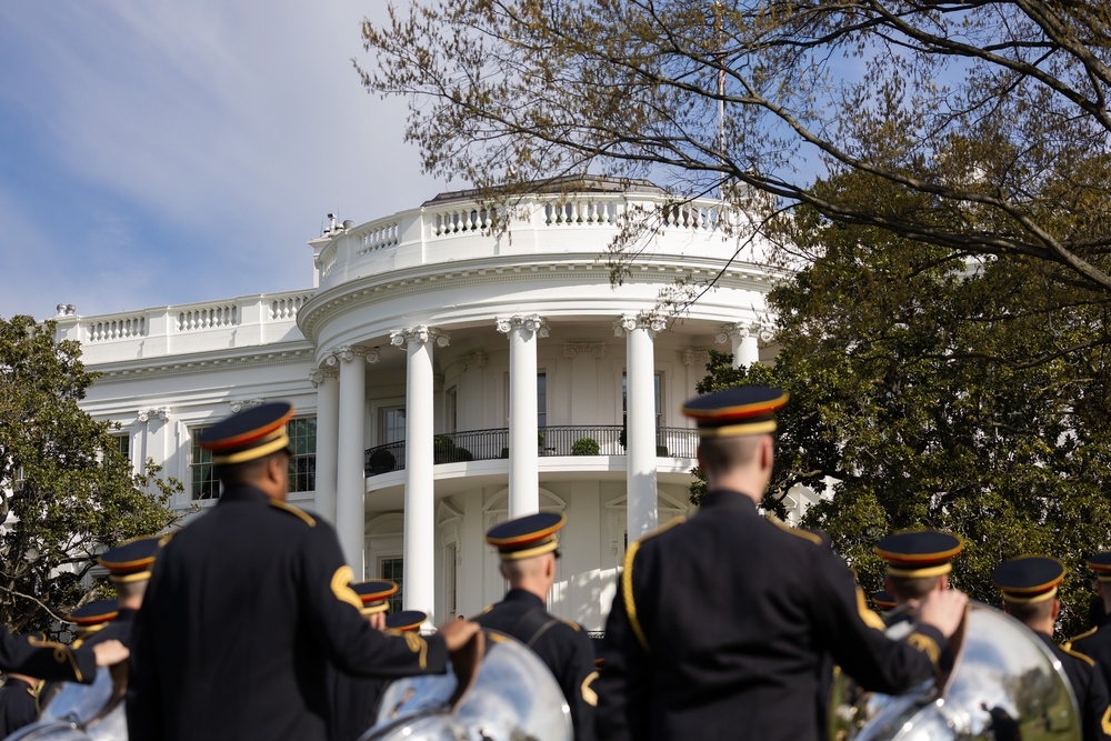 U.S. Soldiers rehearse an Armed Forces Full Honor Arrival Ceremony at The White House