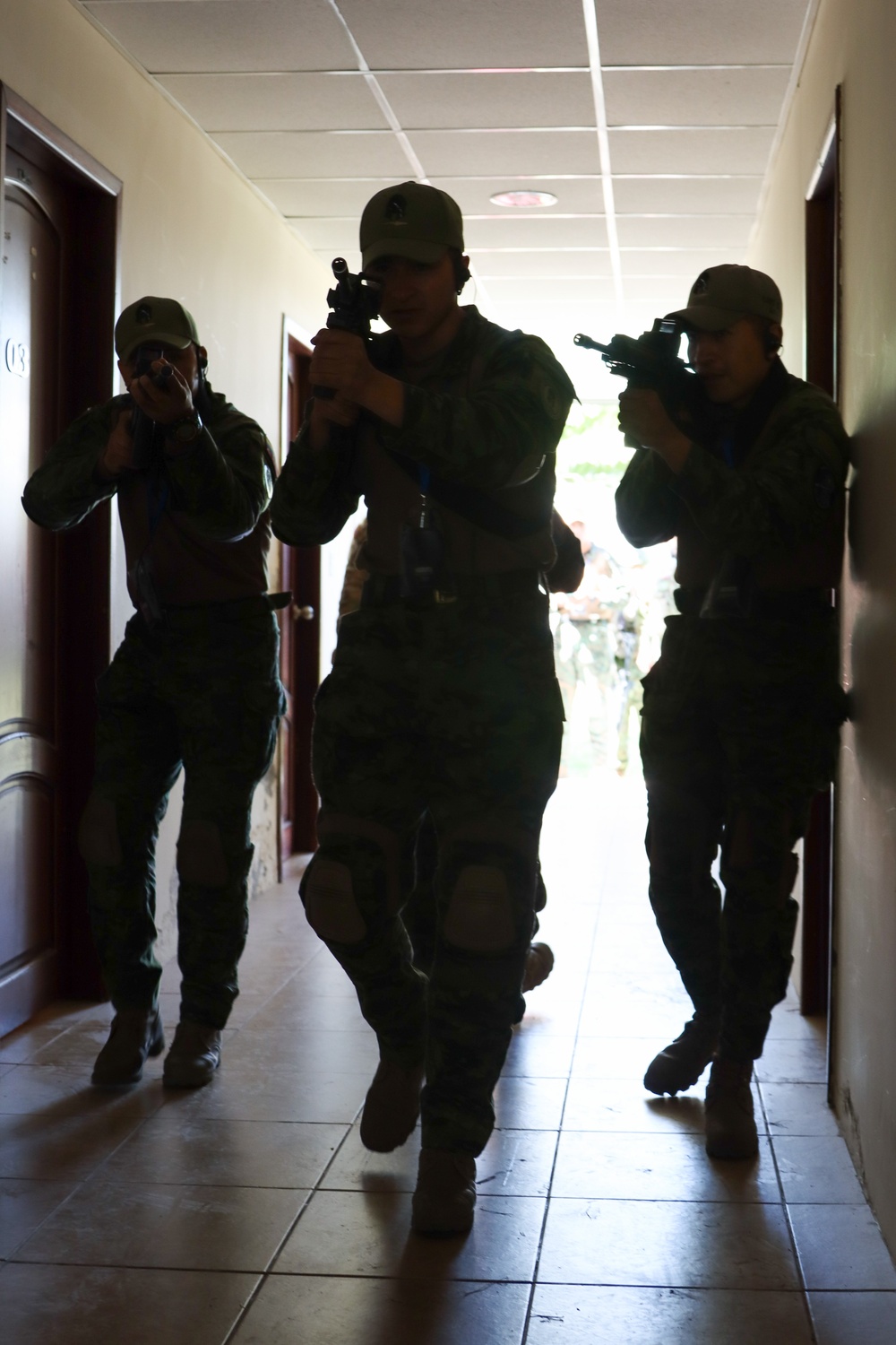 Kentucky Guardsmen, Ecuador's special forces unite in urban warfare exchange