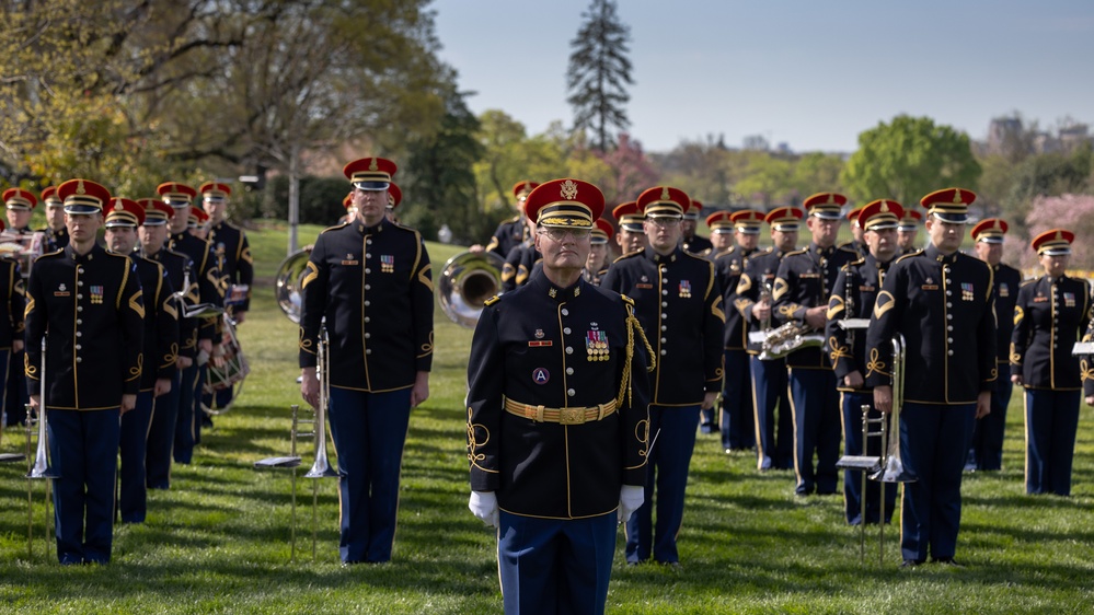 U.S. Soldiers rehearse an Armed Forces Full Honor Arrival Ceremony at The White House