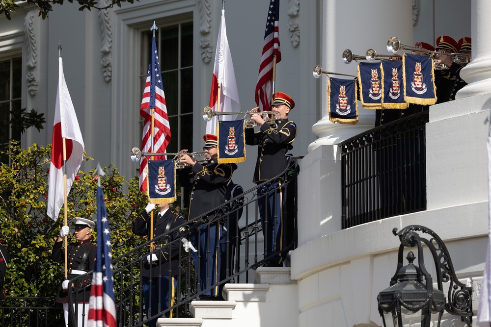 U.S. Soldiers rehearse an Armed Forces Full Honor Arrival Ceremony at The White House