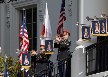 U.S. Soldiers rehearse an Armed Forces Full Honor Arrival Ceremony at The White House
