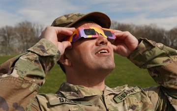 FT Hamilton Garrison holds solar eclipse viewing event