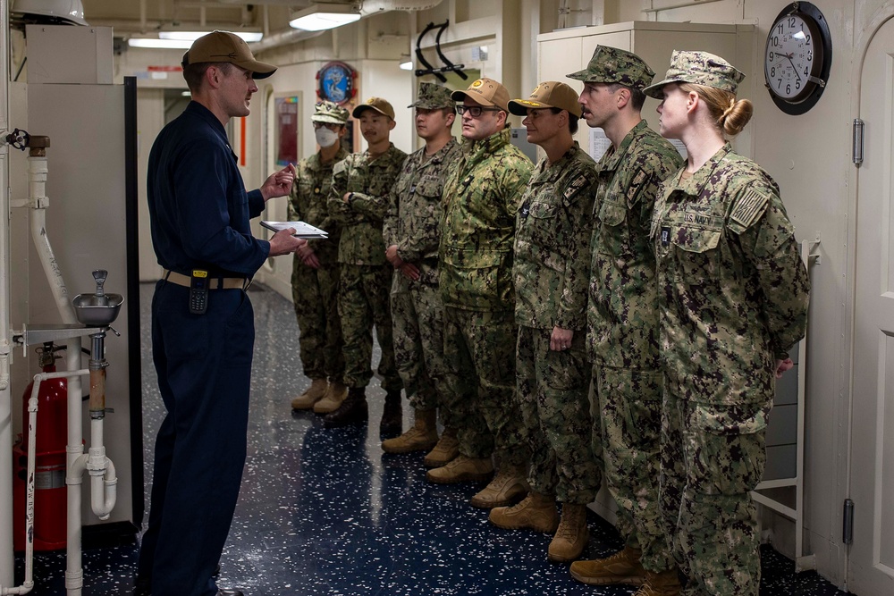 Sailors from Navy Medical Center San Diego Ophthalmology Program tour USS Tripoli