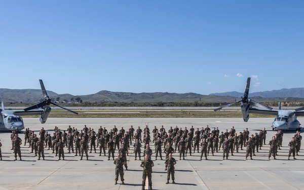 VMM-364 squadron photo