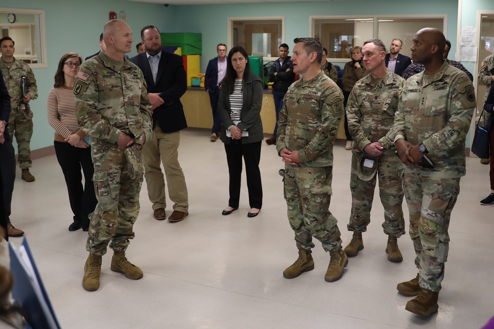 CSA Gen. Randy A. George and SMA Michael Weimer visit Joint Base Lewis-McChord