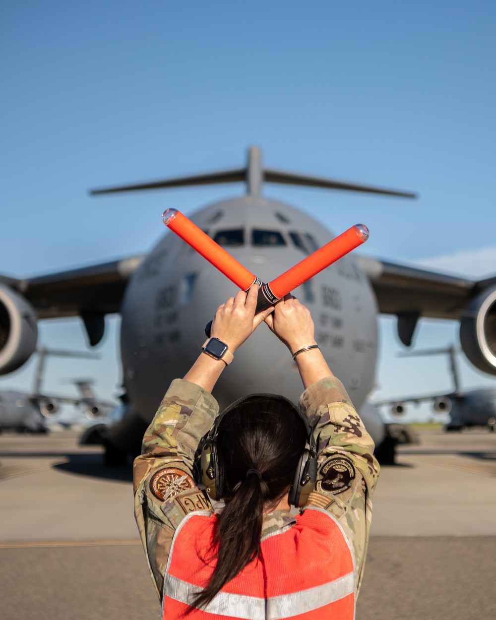 C-17 Aircrew returns to Travis AFB following a deployment