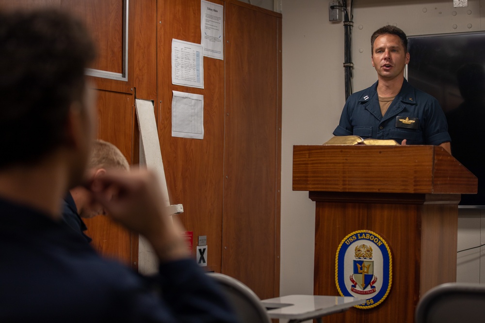 USS Laboon (DDG 58) Holds Religious Services