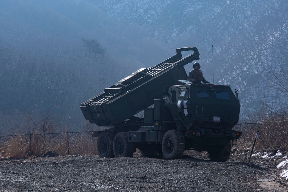 Marines with 12 MLR execute HIMARS live-fire in the Republic of Korea